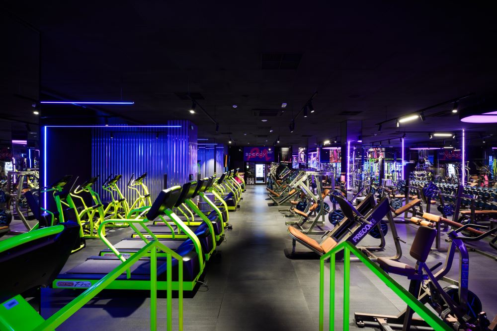 CRASH GYM: Кардіотеатр SpeedFit Теремки Фото